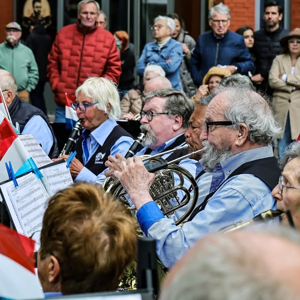 Optreden bevrijdingsfeest Helmond-Centrum — foto 8