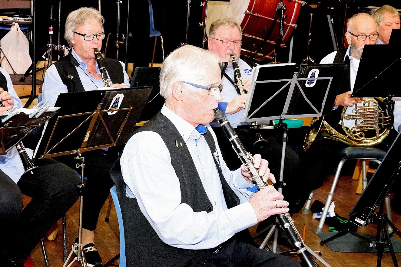Uitwisselingsconcert met Muziekvereniging Muzikale uit Aarle-Rixtel — foto 15