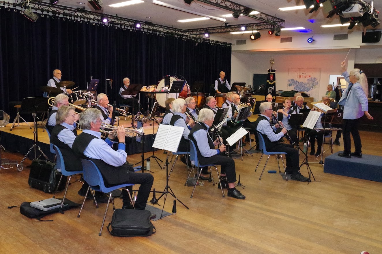 Uitwisselingsconcert met Muziekvereniging Muzikale uit Aarle-Rixtel — foto 68