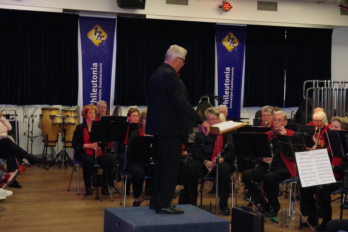 Uitwisselingsconcert met Muziekvereniging Muzikale uit Aarle-Rixtel — foto 162